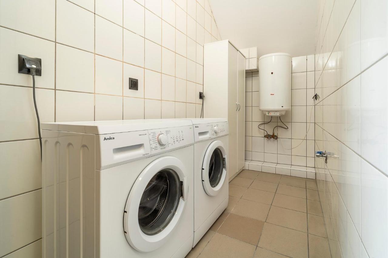 Gems Hostel Glogow  Luaran gambar
